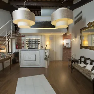 Alma Domus Сиена